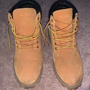 Condition: slightly used but it decent condition